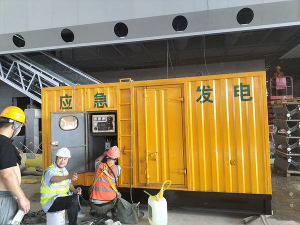 榆阳怎样判断空气滤清器是否需要更换？